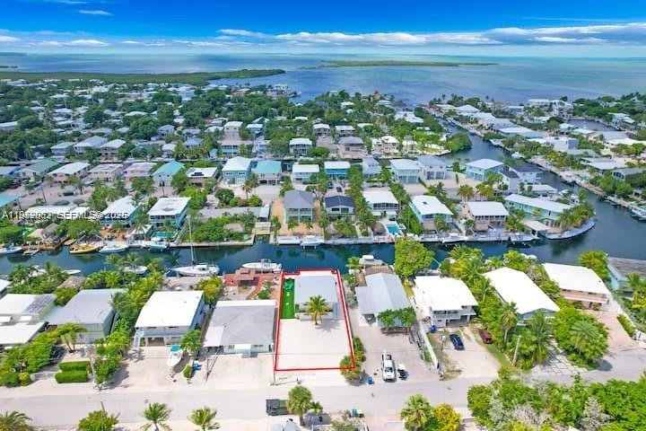 125 Gardenia Street Property Photo 24