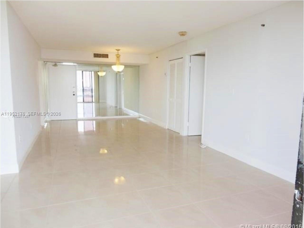 A11952176 Property Photo 3