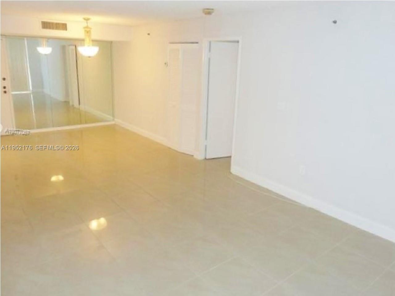 A11952176 Property Photo 4