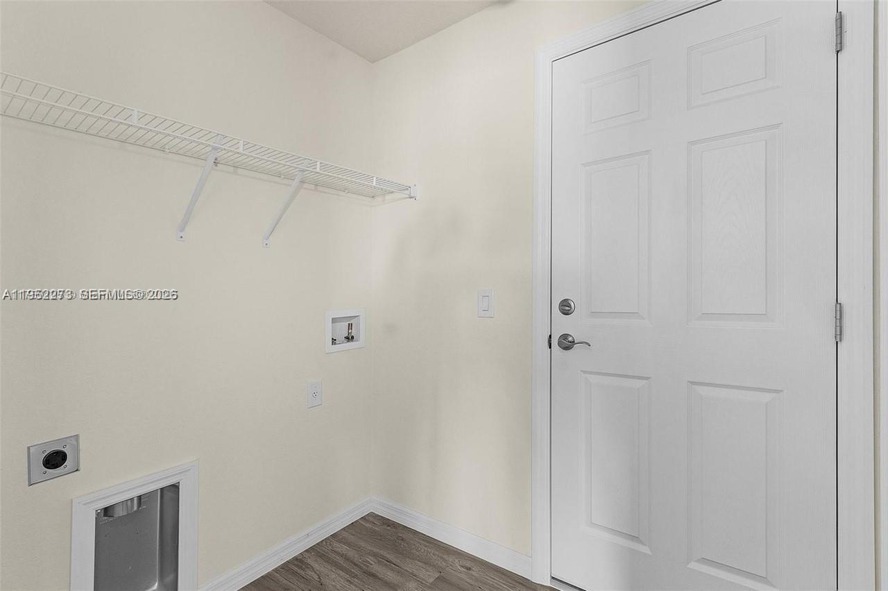1158 Norge Court 1158 Property Photo 19