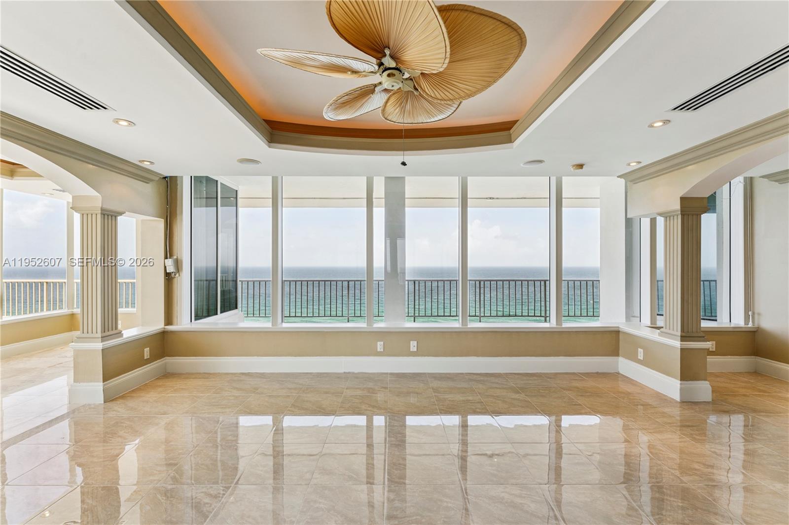 1021 Hillsboro Mile Rg Property Photo 10