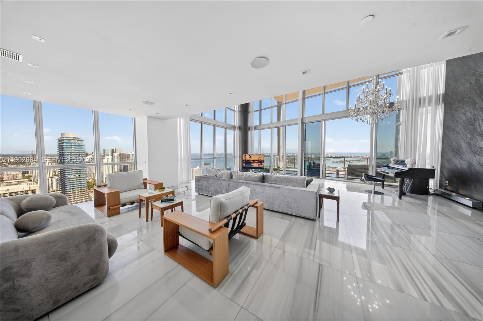 1100 Biscayne Boulevard 5306 Property Photo 5