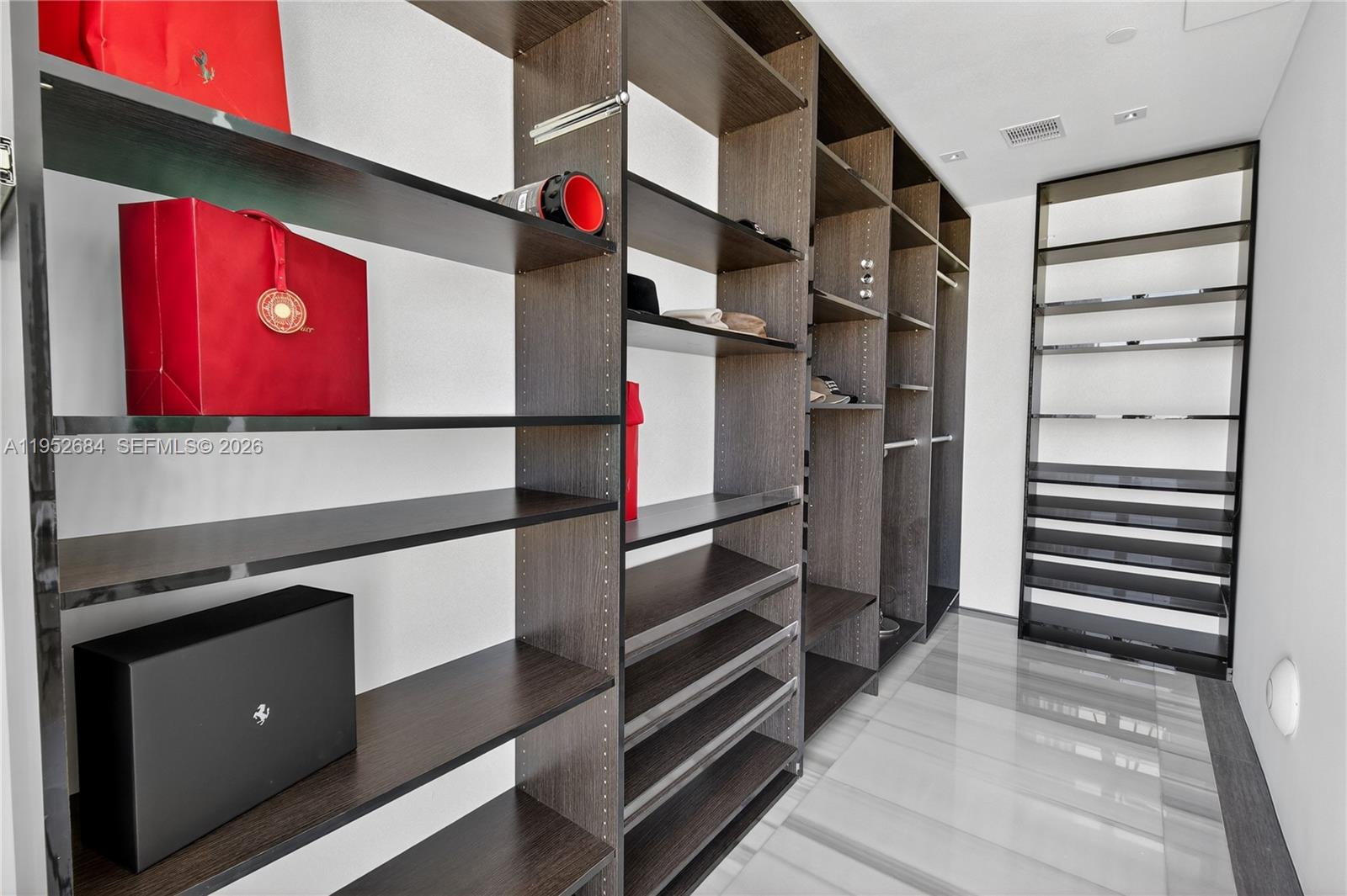 1100 Biscayne Boulevard 5306 Property Photo 15