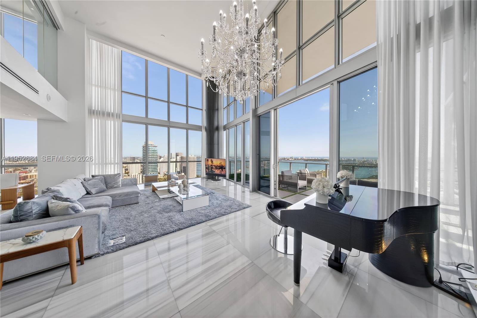 1100 Biscayne Boulevard 5306 Property Photo 27