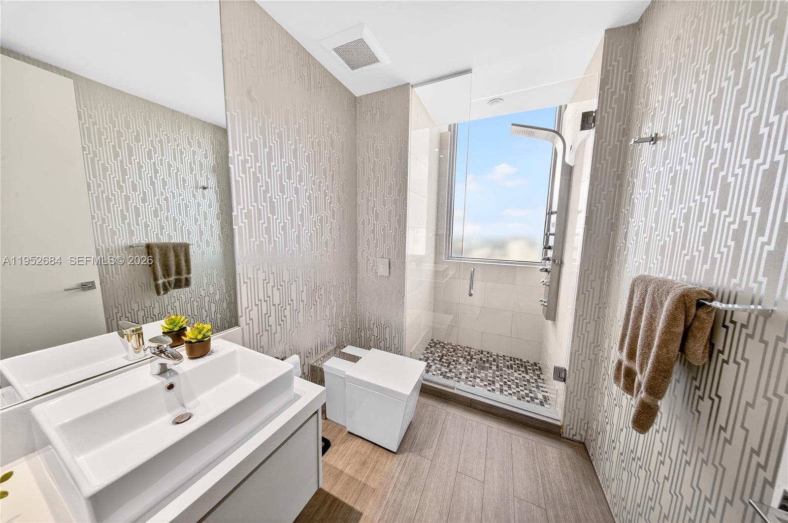 1100 Biscayne Boulevard 5306 Property Photo 35