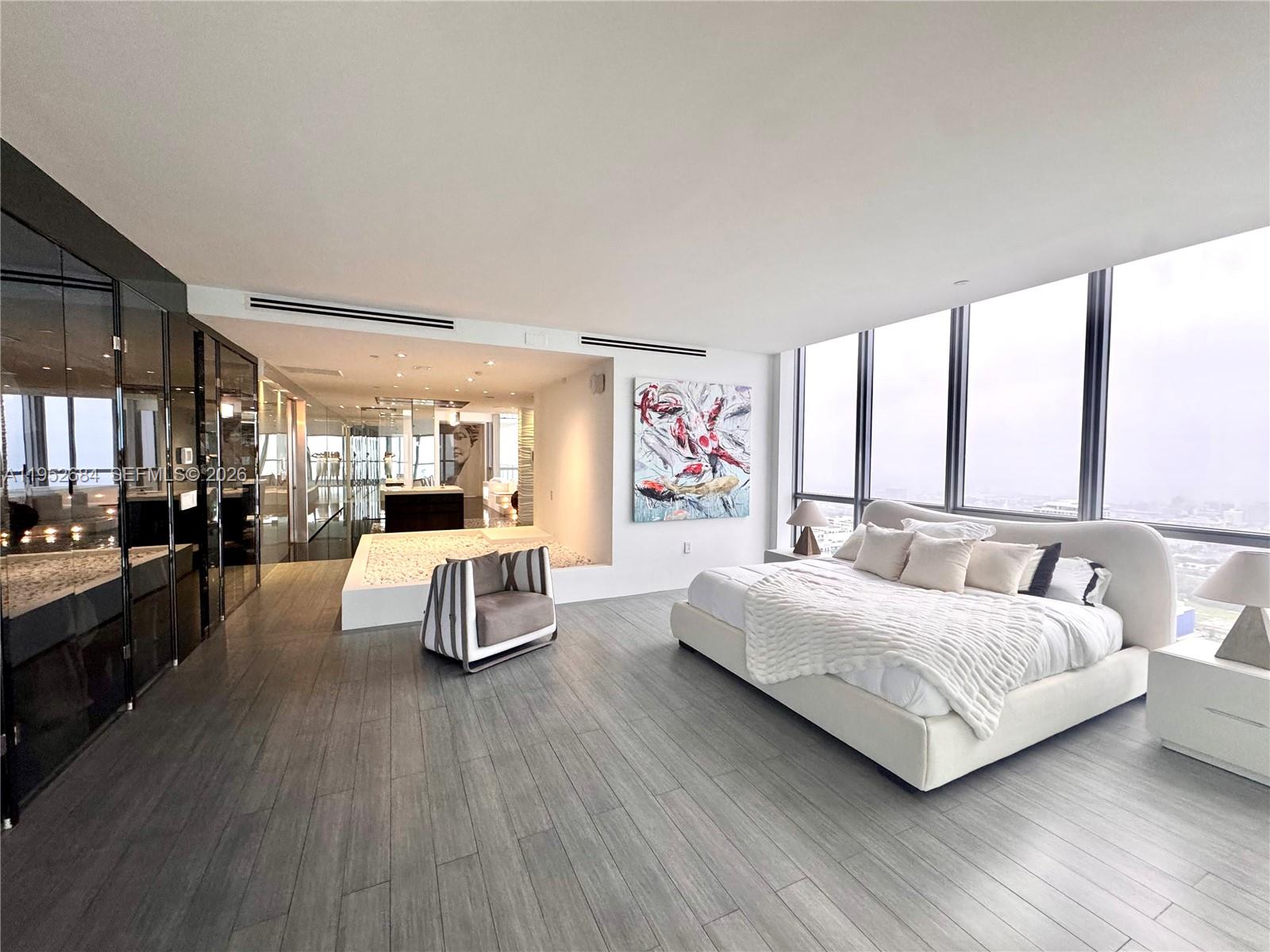 1100 Biscayne Boulevard 5306 Property Photo 53