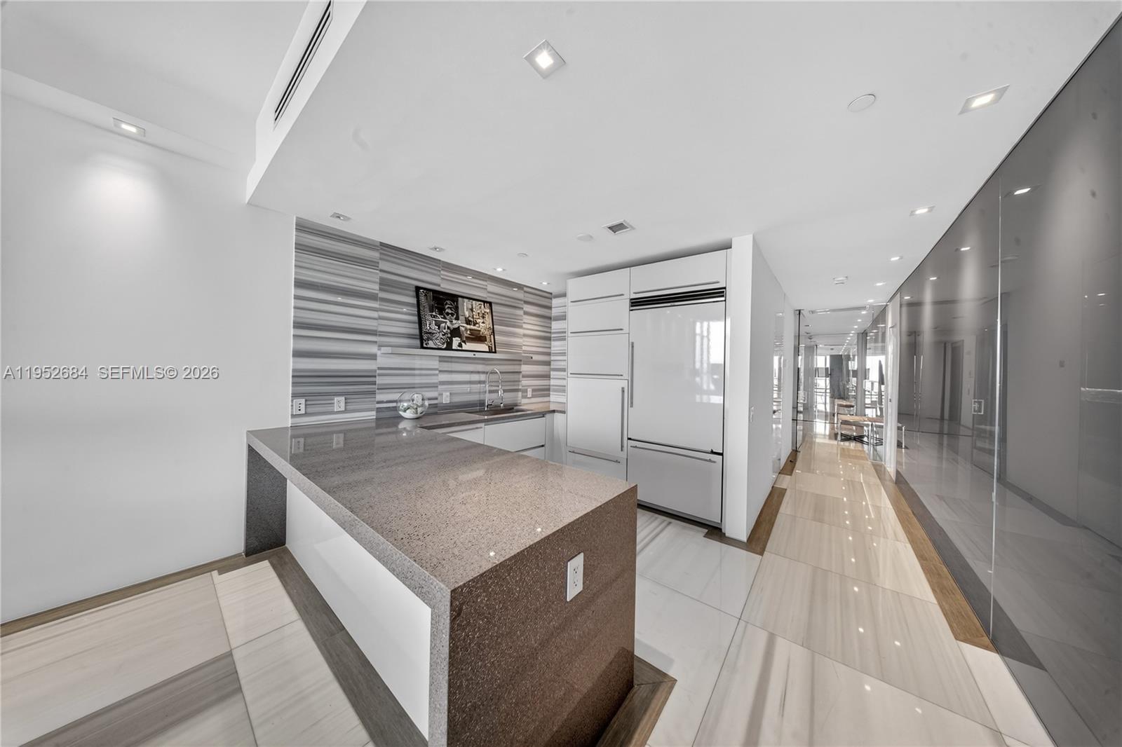 1100 Biscayne Boulevard 5306 Property Photo 58