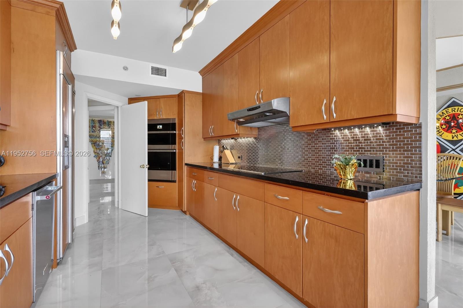 4000 Island Boulevard 2602 Property Photo 11