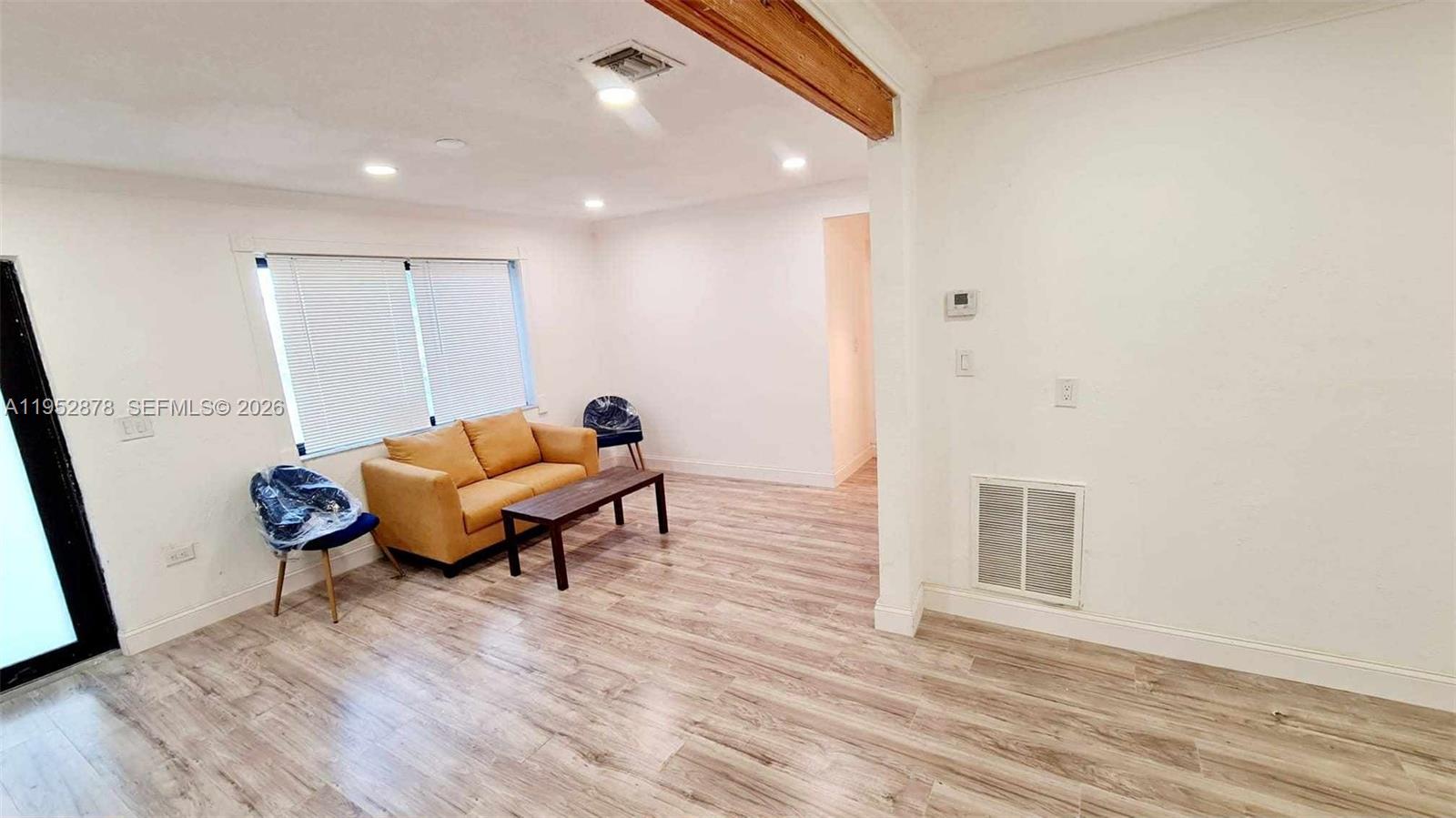 12040 N Miami Avenue Property Photo 3