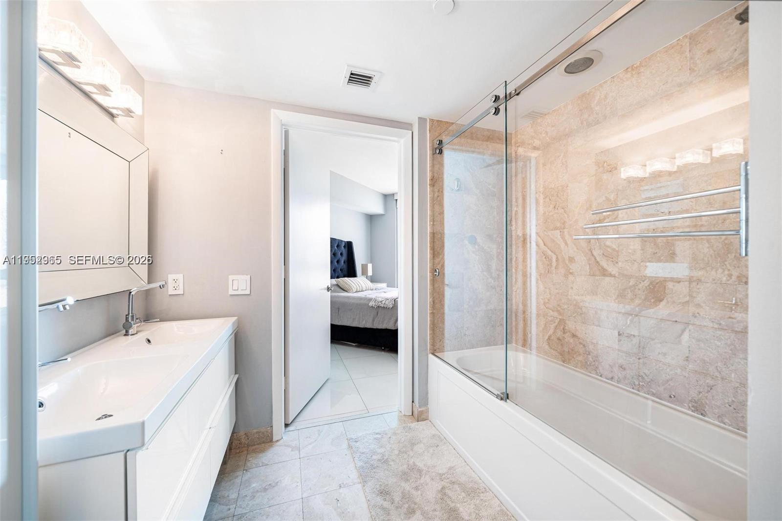 350 S Miami Avenue 2505 Property Photo 23