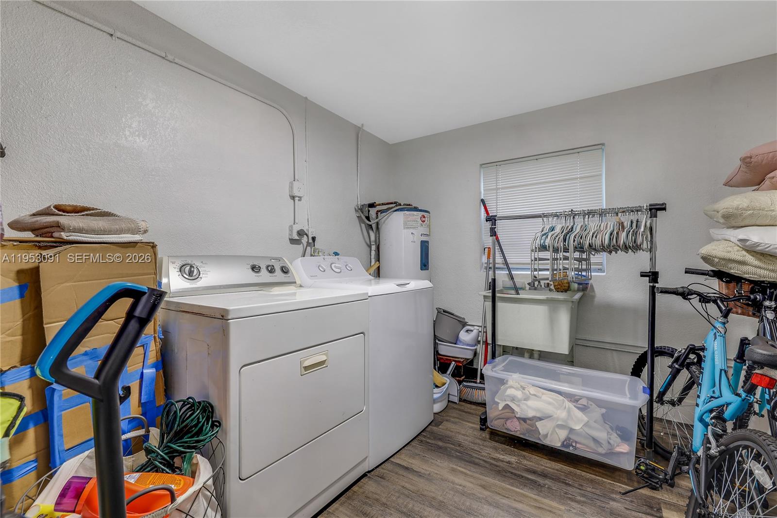 5712 Monroe Street Property Photo 20