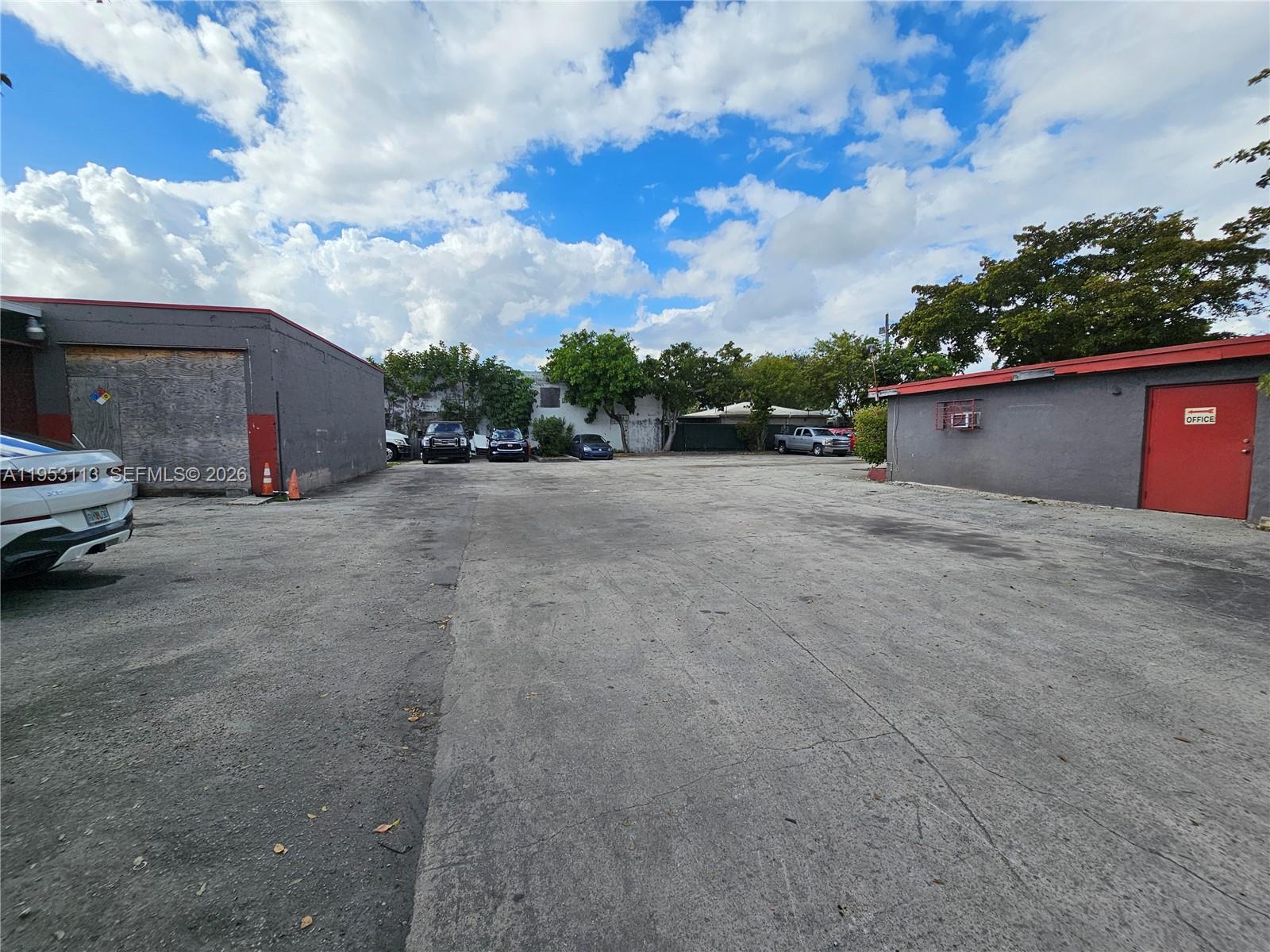 2110 Sw 58th Avenue Property Photo 11