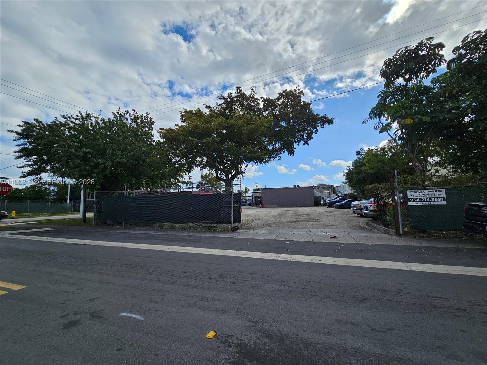 2110 Sw 58th Avenue Property Photo 21