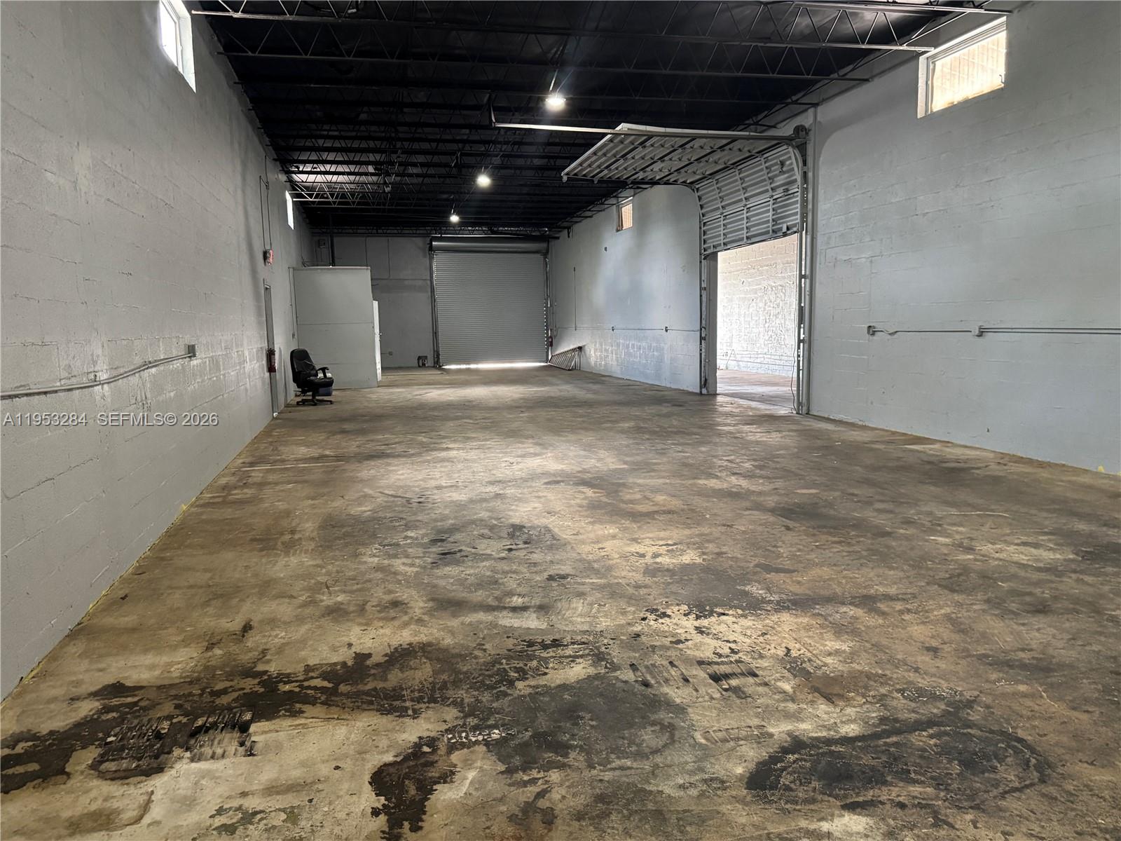 A11953284 Property Photo 11