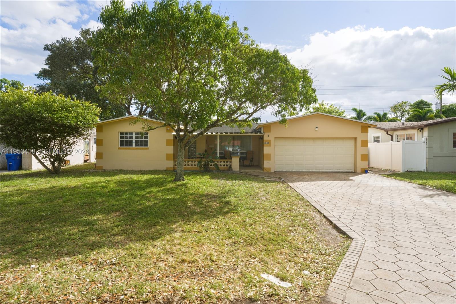 7630 Embassy Boulevard Property Photo 3