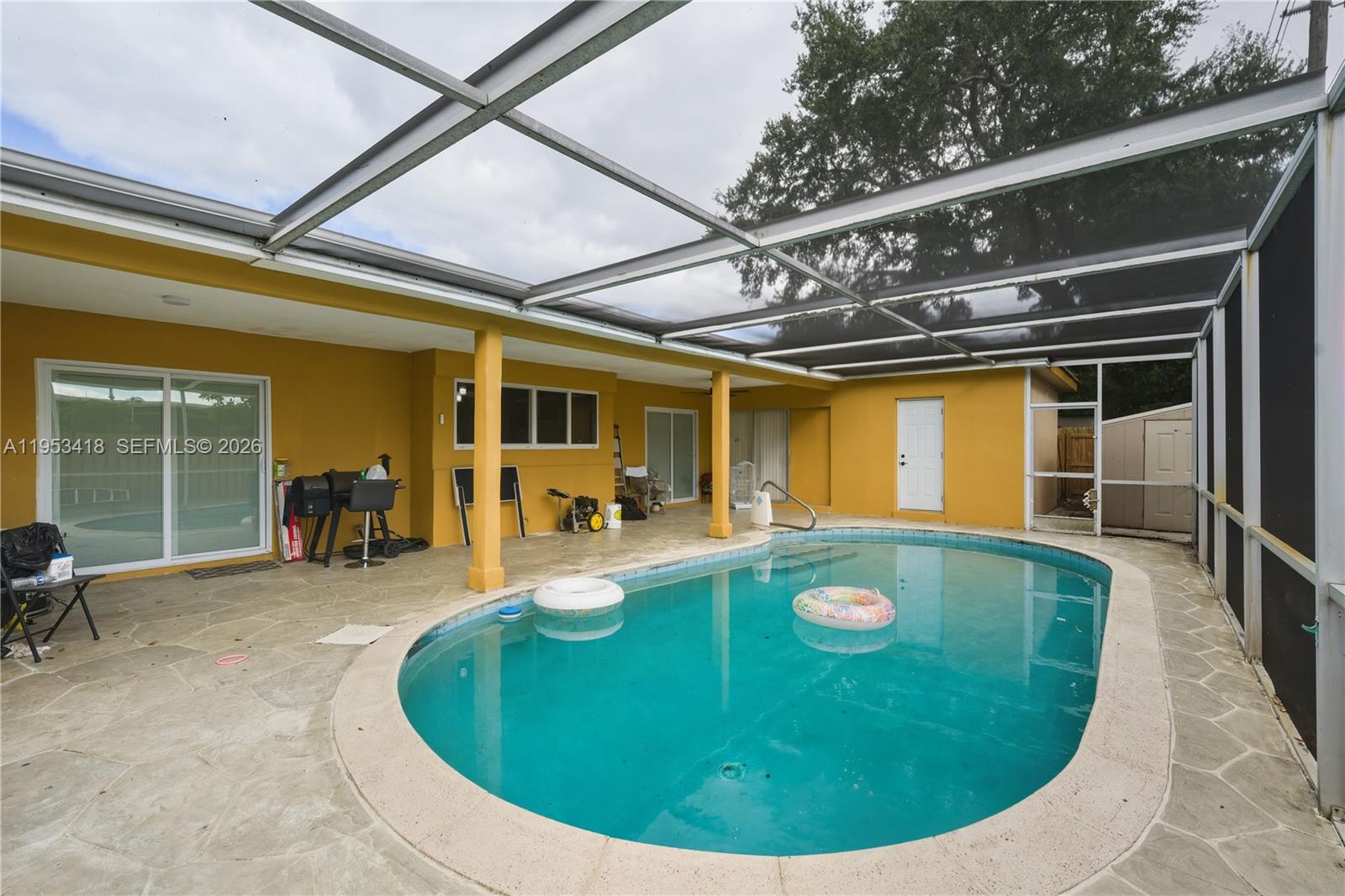 7630 Embassy Boulevard Property Photo 6