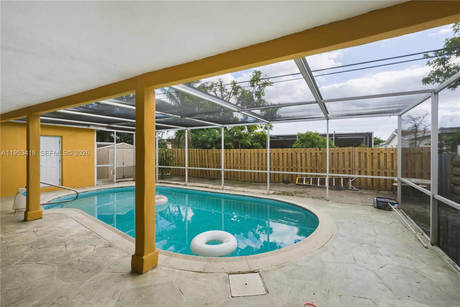 7630 Embassy Boulevard Property Photo 7