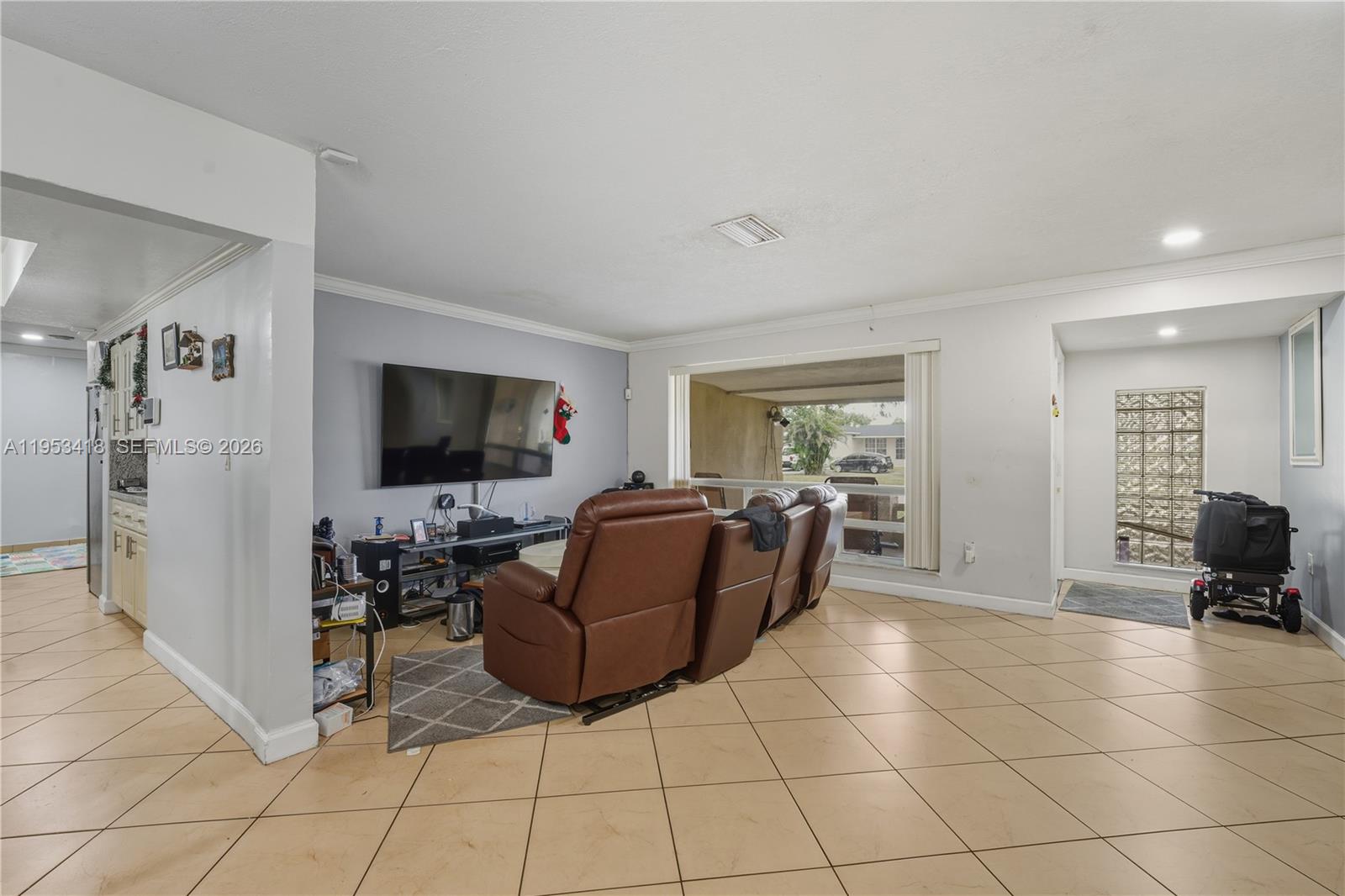 7630 Embassy Boulevard Property Photo 12