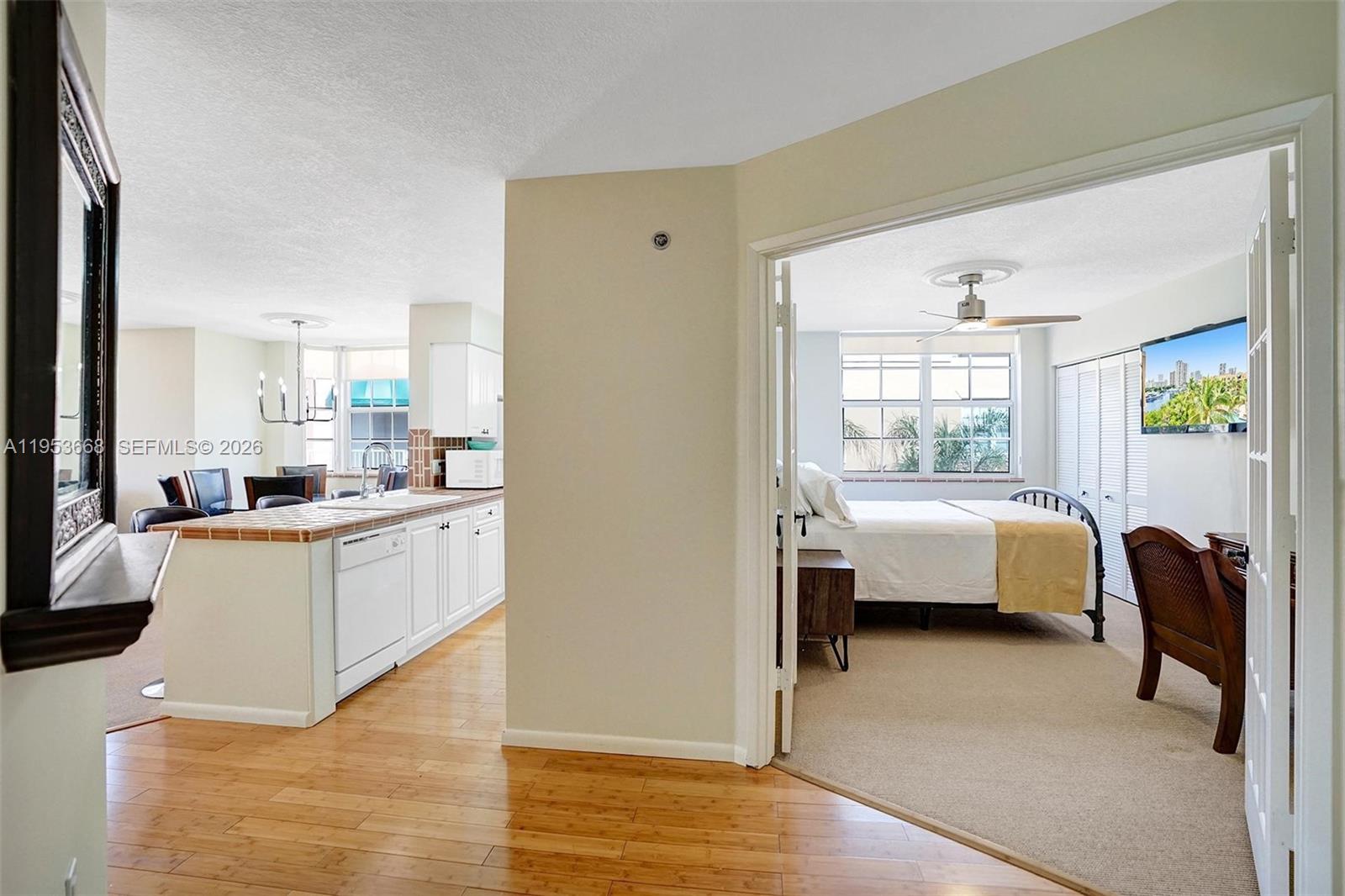 A11953668 Property Photo 2