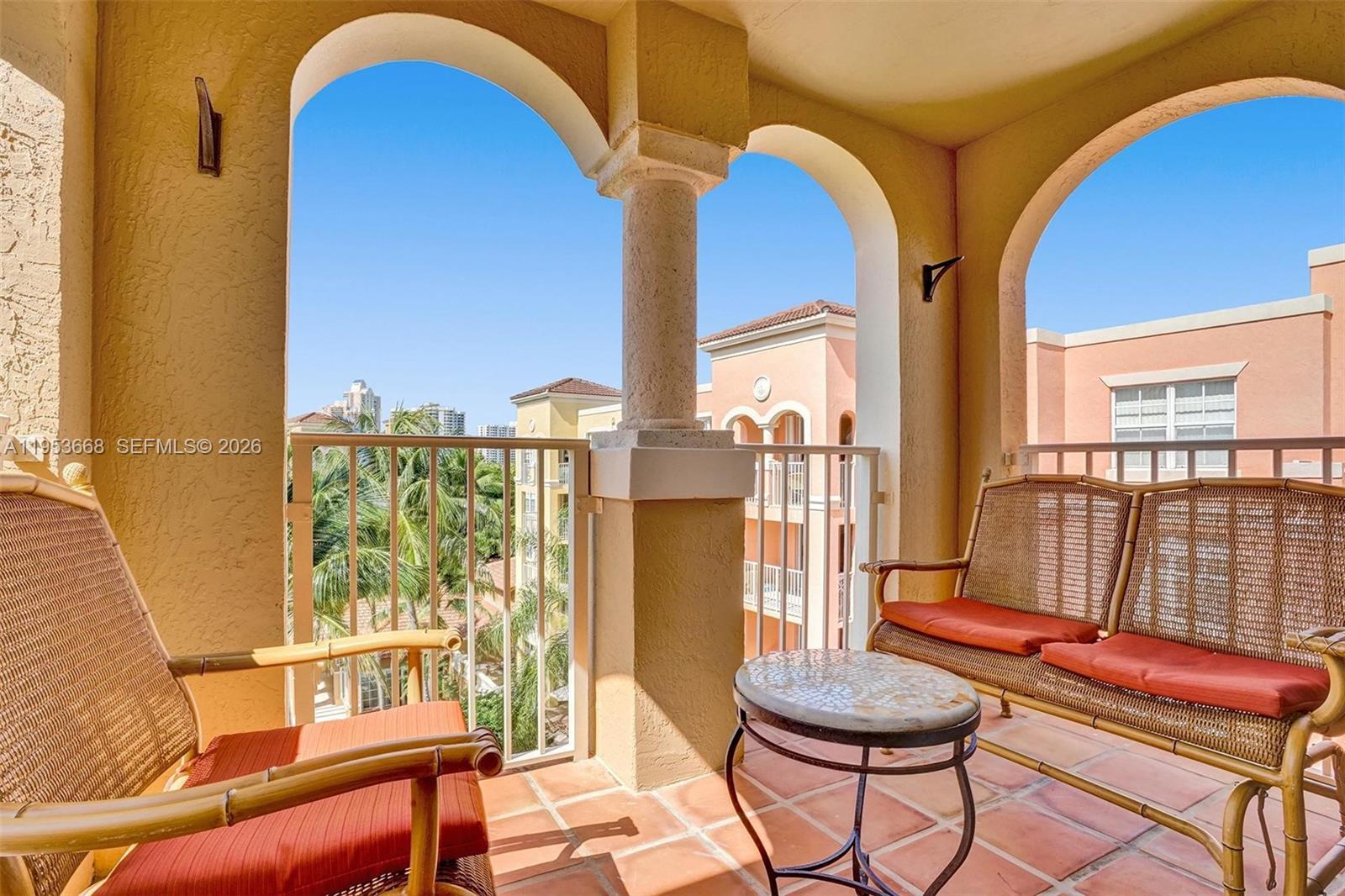 A11953668 Property Photo 33