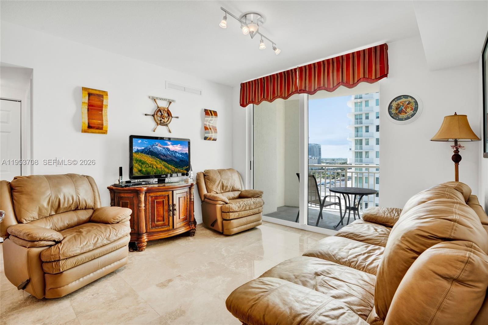 1755 E Hallandale Beach Boulevard 1208e Property Photo 8