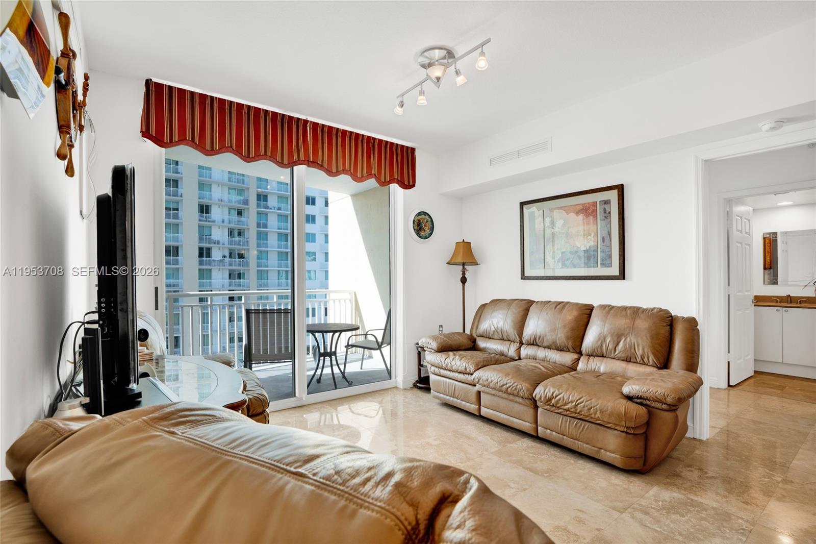 1755 E Hallandale Beach Boulevard 1208e Property Photo 9