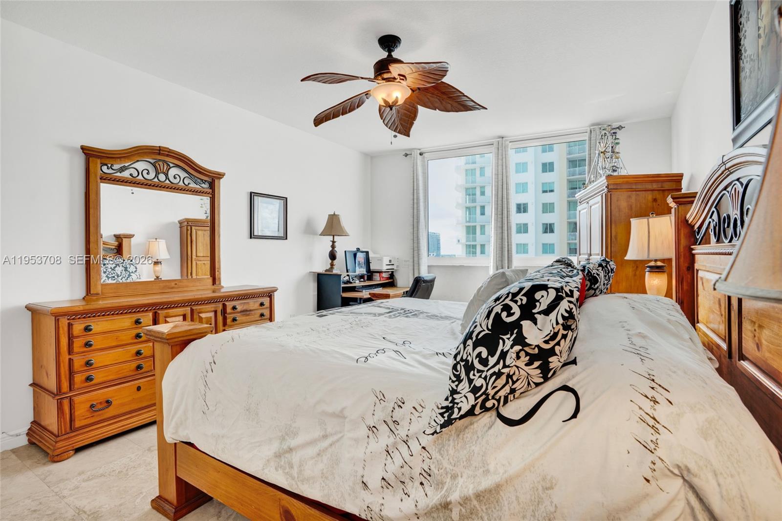 1755 E Hallandale Beach Boulevard 1208e Property Photo 17