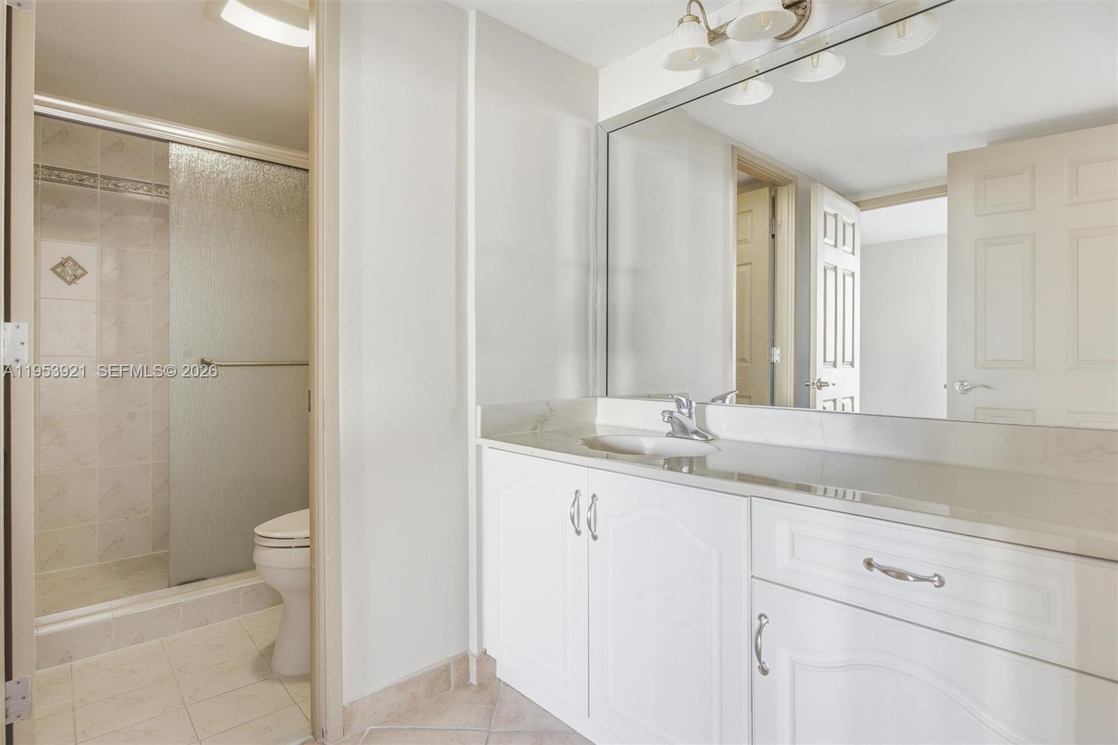 3731 N Country Club Drive 1421 Property Photo 14