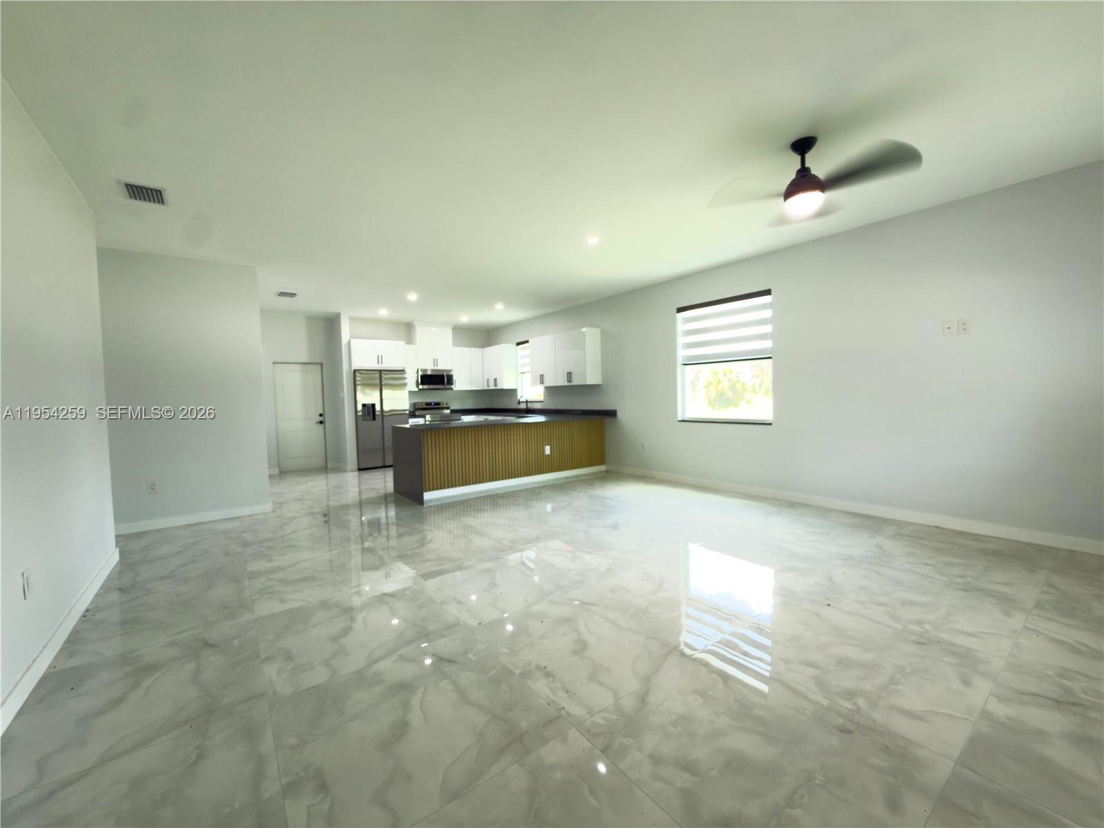 1111 Gunby Avenue S Property Photo 7