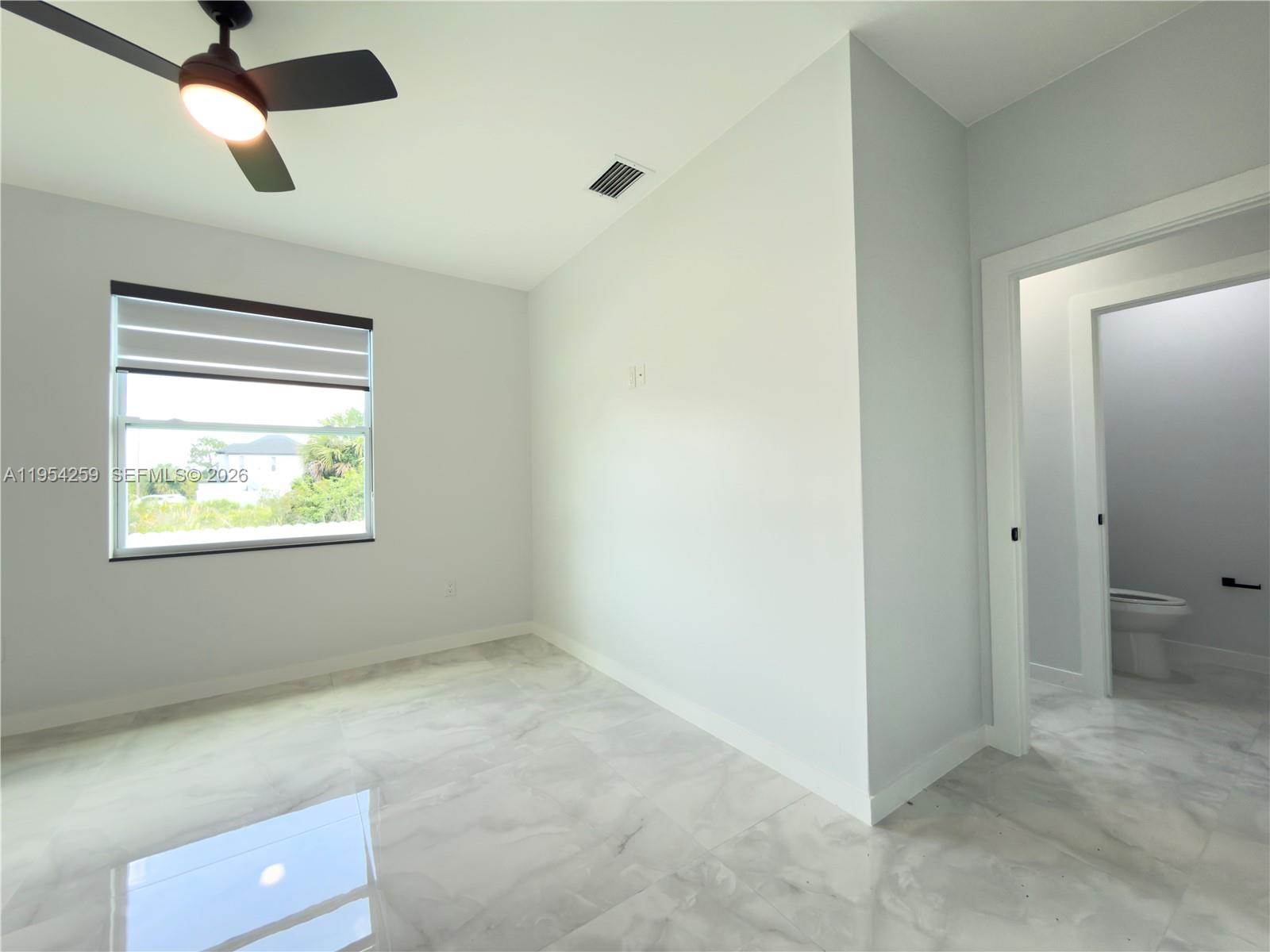 1111 Gunby Avenue S Property Photo 8