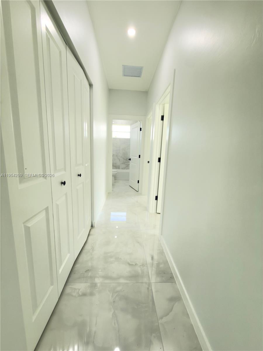 1111 Gunby Avenue S Property Photo 13