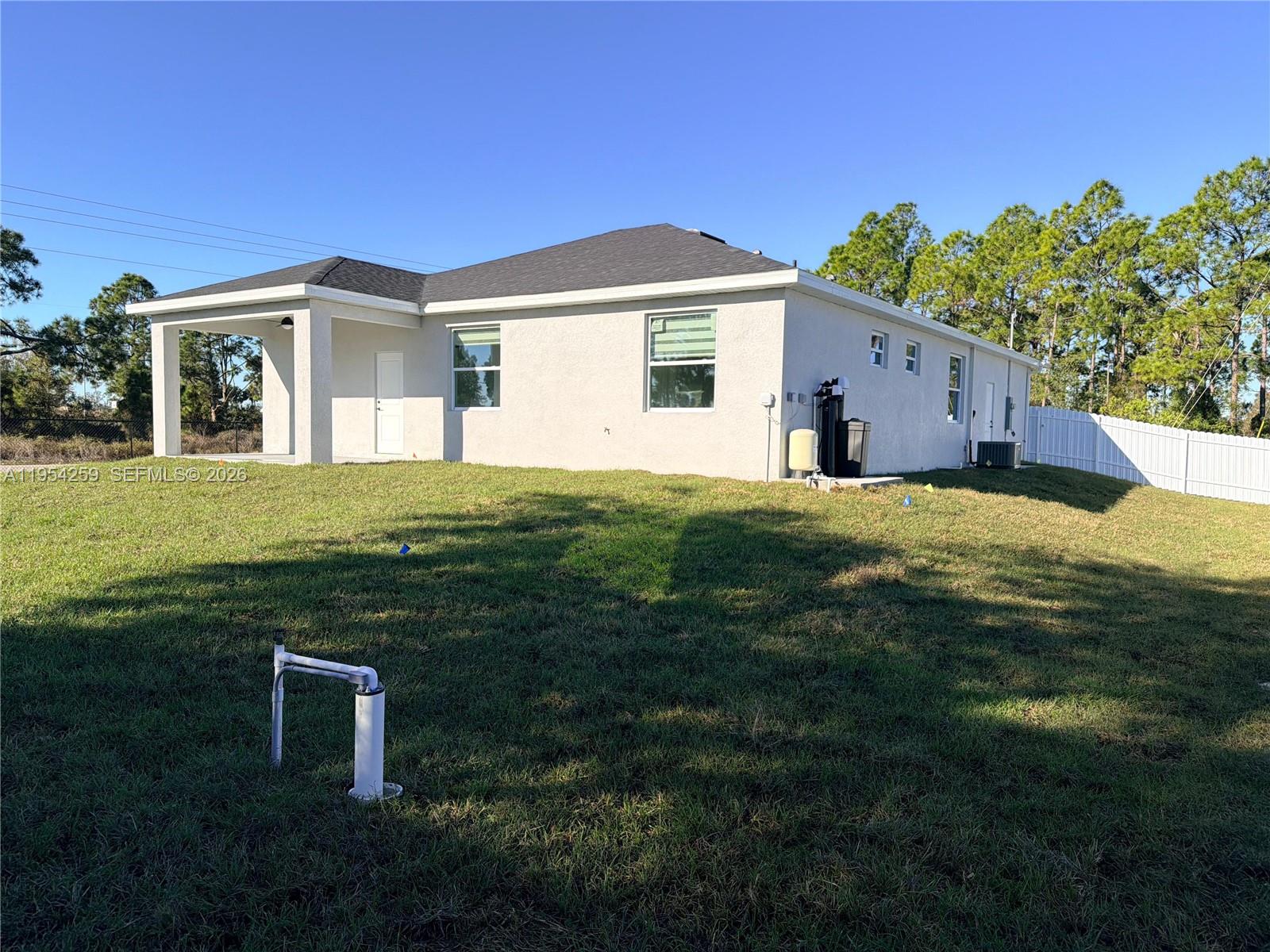 1111 Gunby Avenue S Property Photo 20