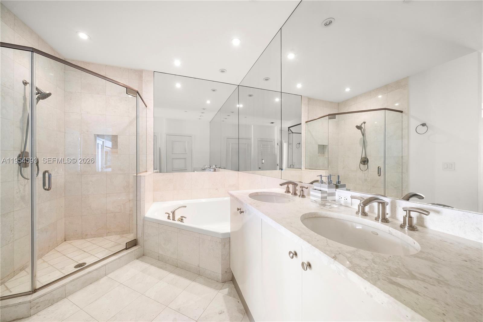 901 Brickell Key Boulevard 3706 Property Photo 18