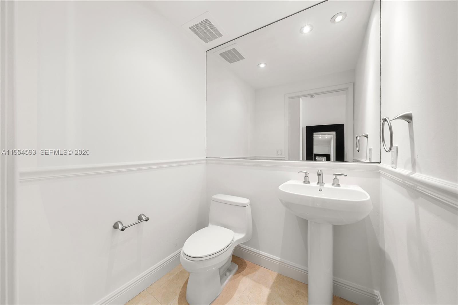 901 Brickell Key Boulevard 3706 Property Photo 25