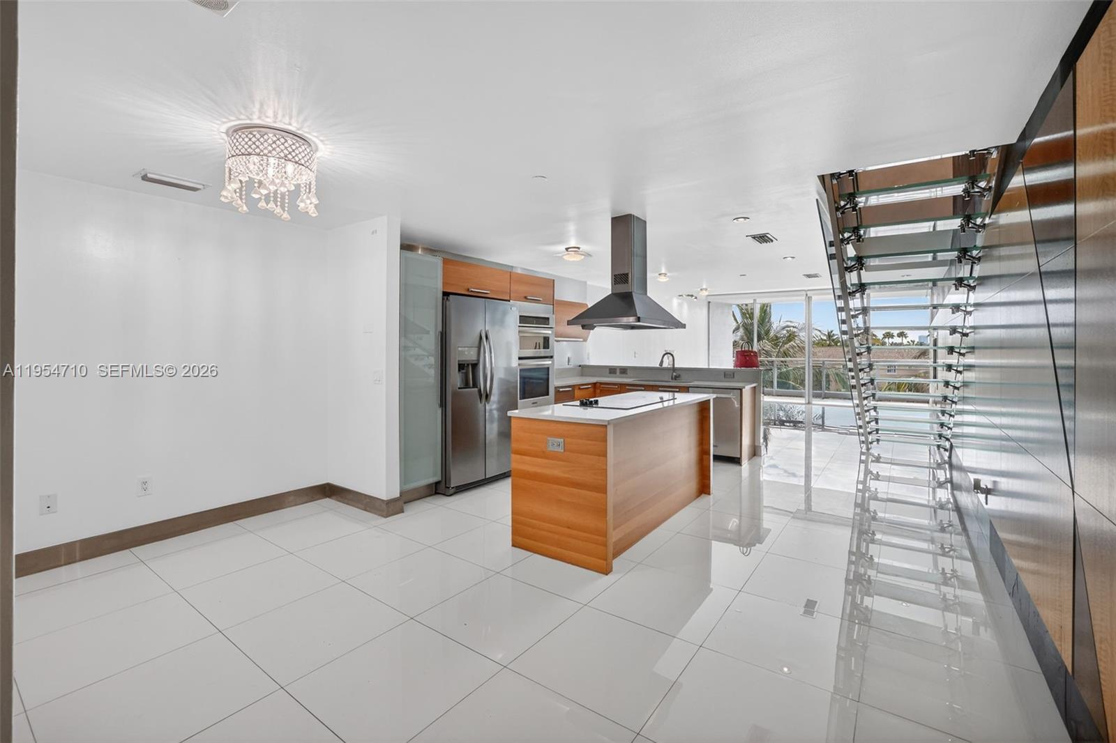 2950 NE 188th Street 302