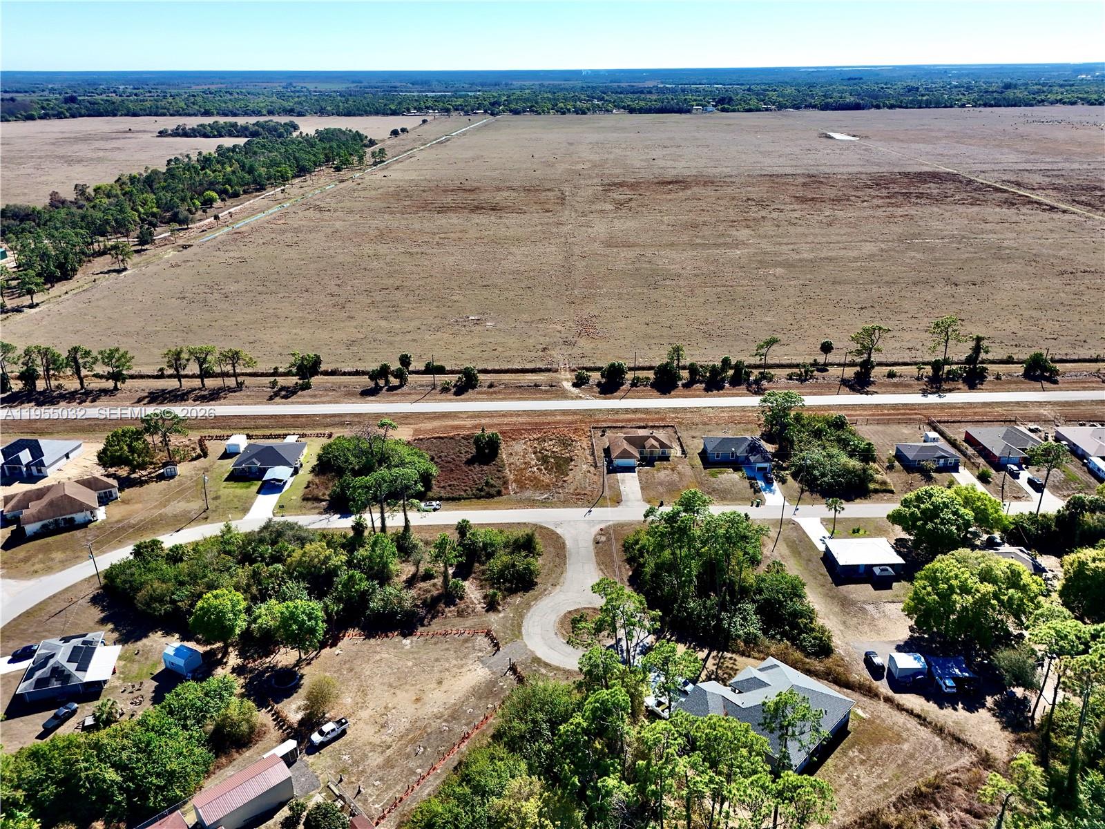 3019 S Balsam Circle Property Photo 4