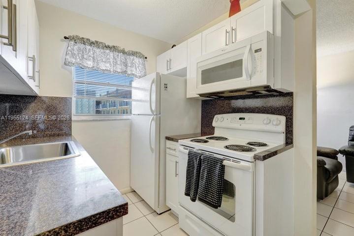 2145 Pierce Street 326 Property Photo 14