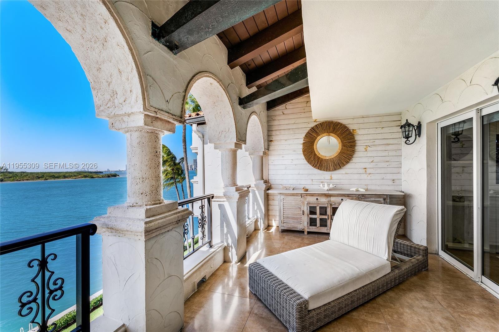 2443 Fisher Island Drive 5403 Property Photo 6