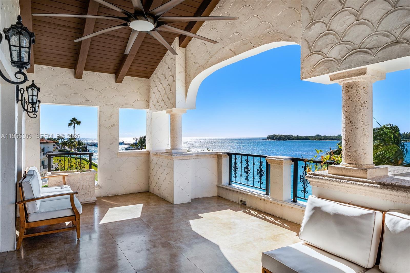 2443 Fisher Island Drive 5403 Property Photo 9