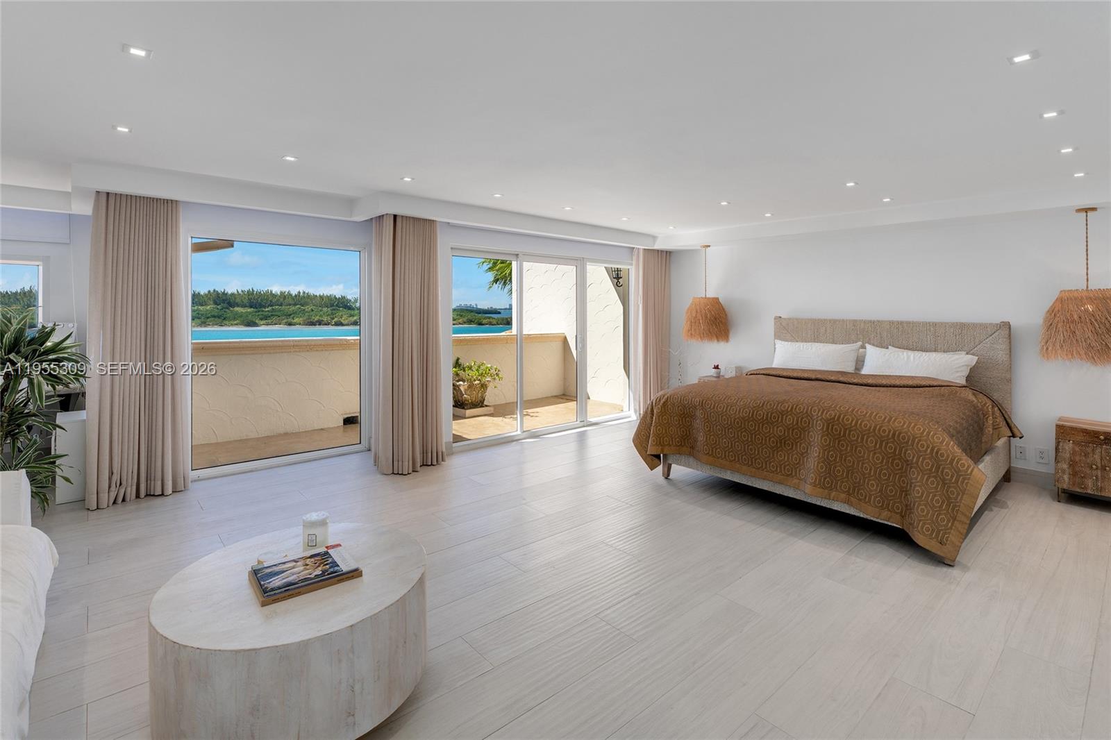 2443 Fisher Island Drive 5403 Property Photo 26