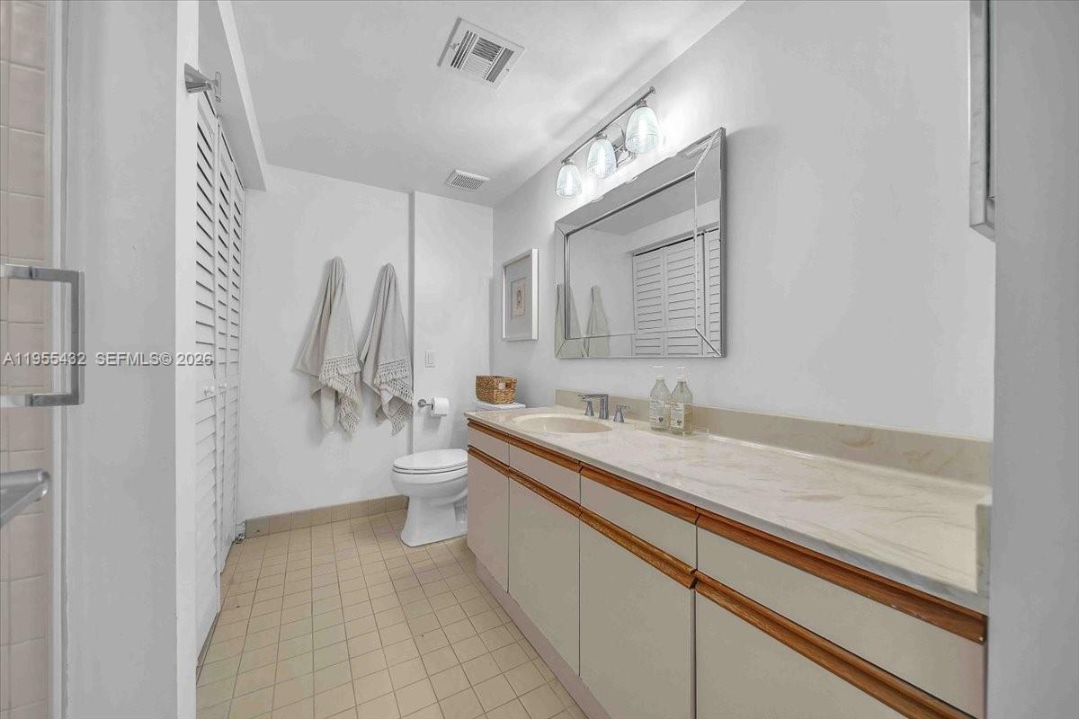 3610 Yacht Club Drive 1001 Property Photo 27