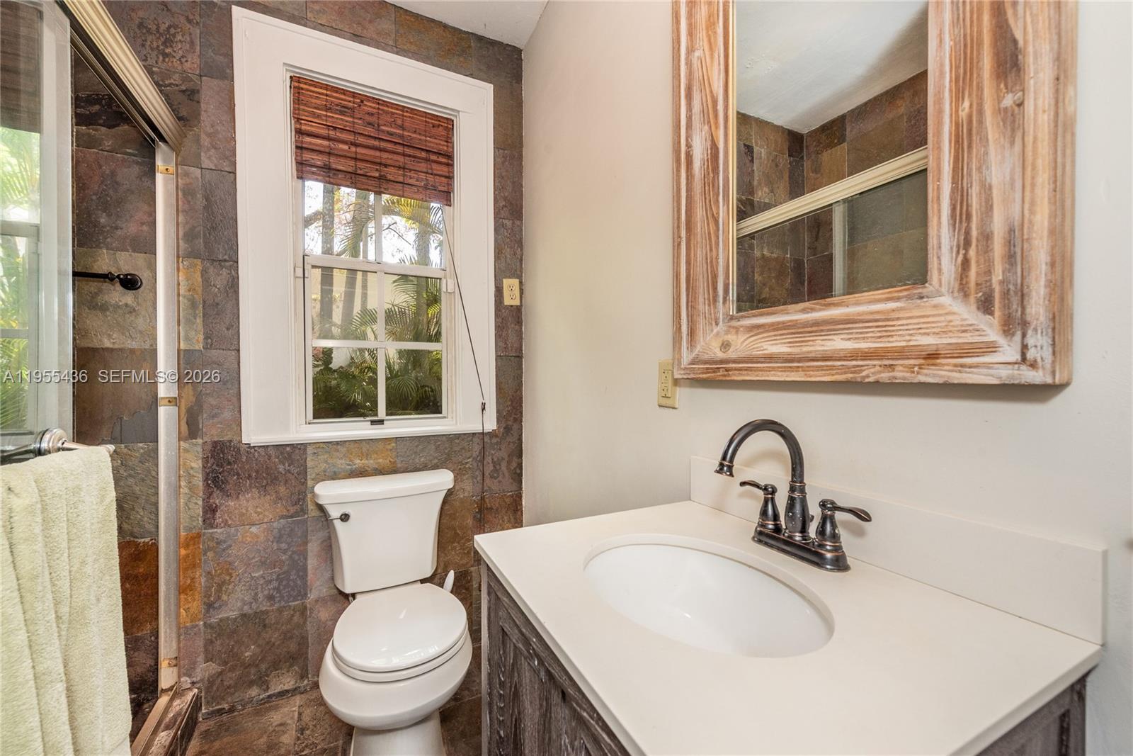 1256 Algeria Avenue Property Photo 15
