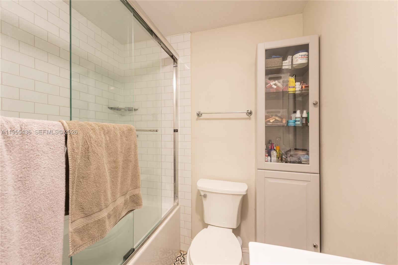 1256 Algeria Avenue Property Photo 19