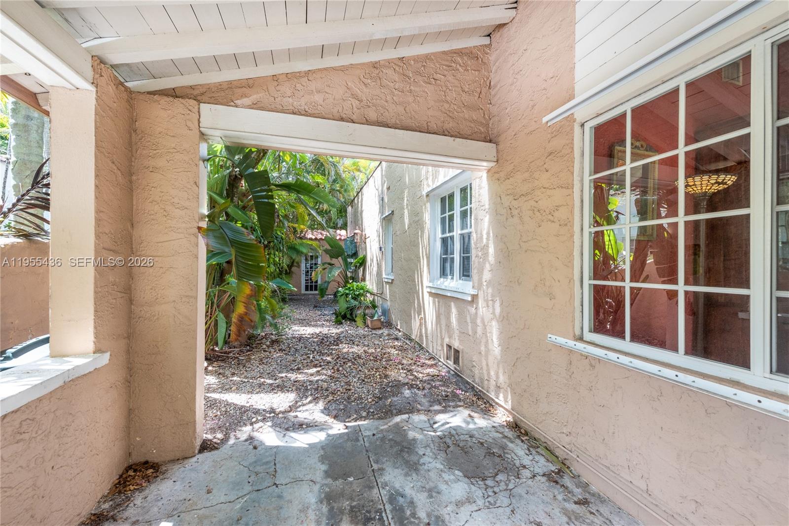1256 Algeria Avenue Property Photo 21