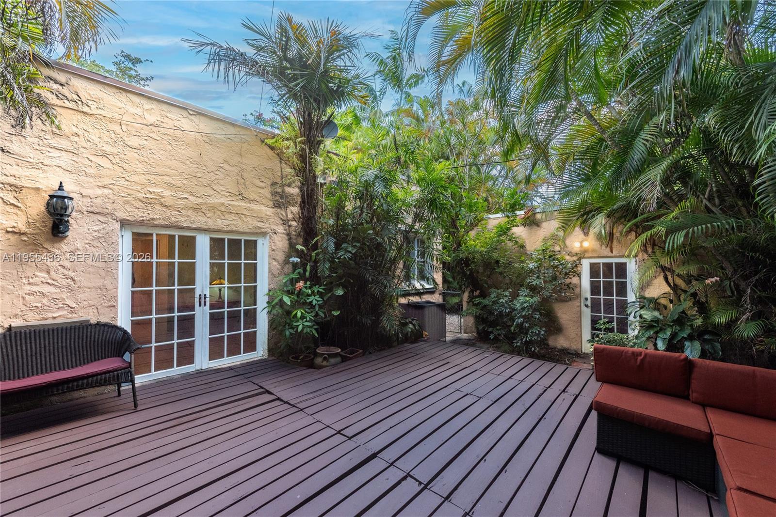 1256 Algeria Avenue Property Photo 22