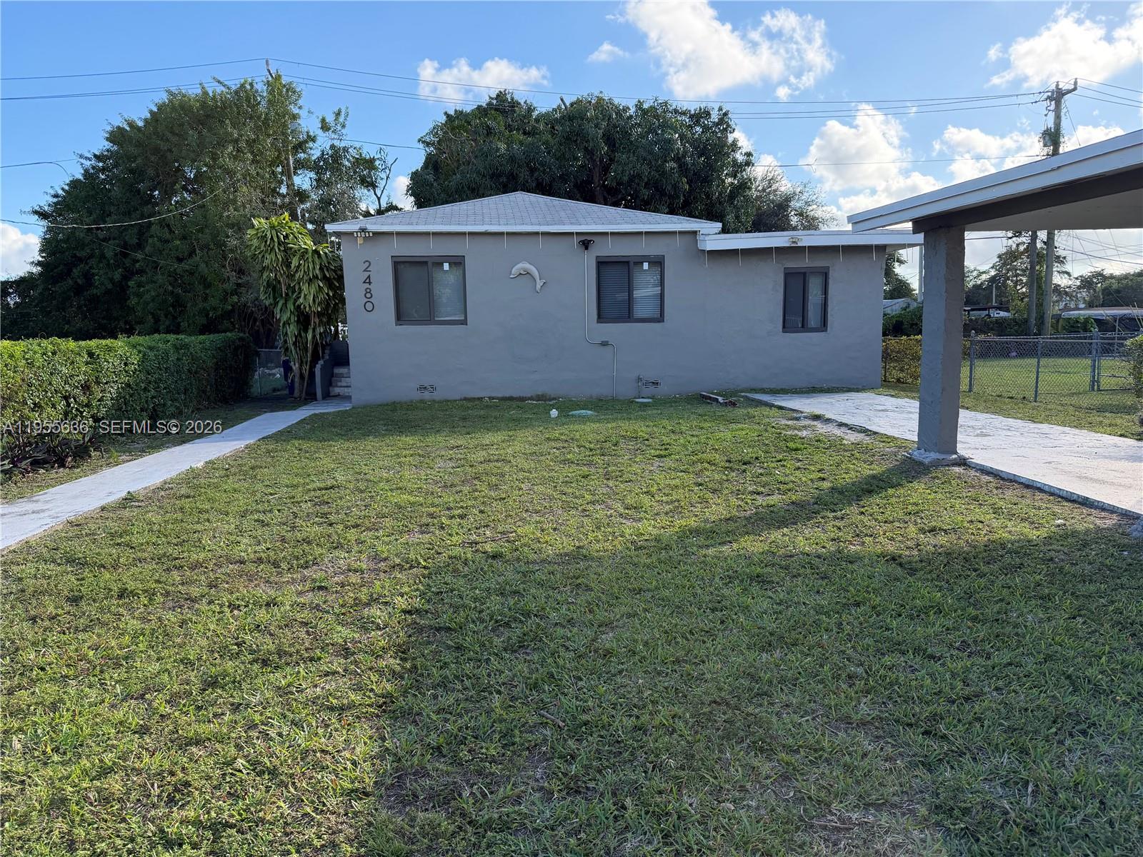 A11955636 Property Photo 1