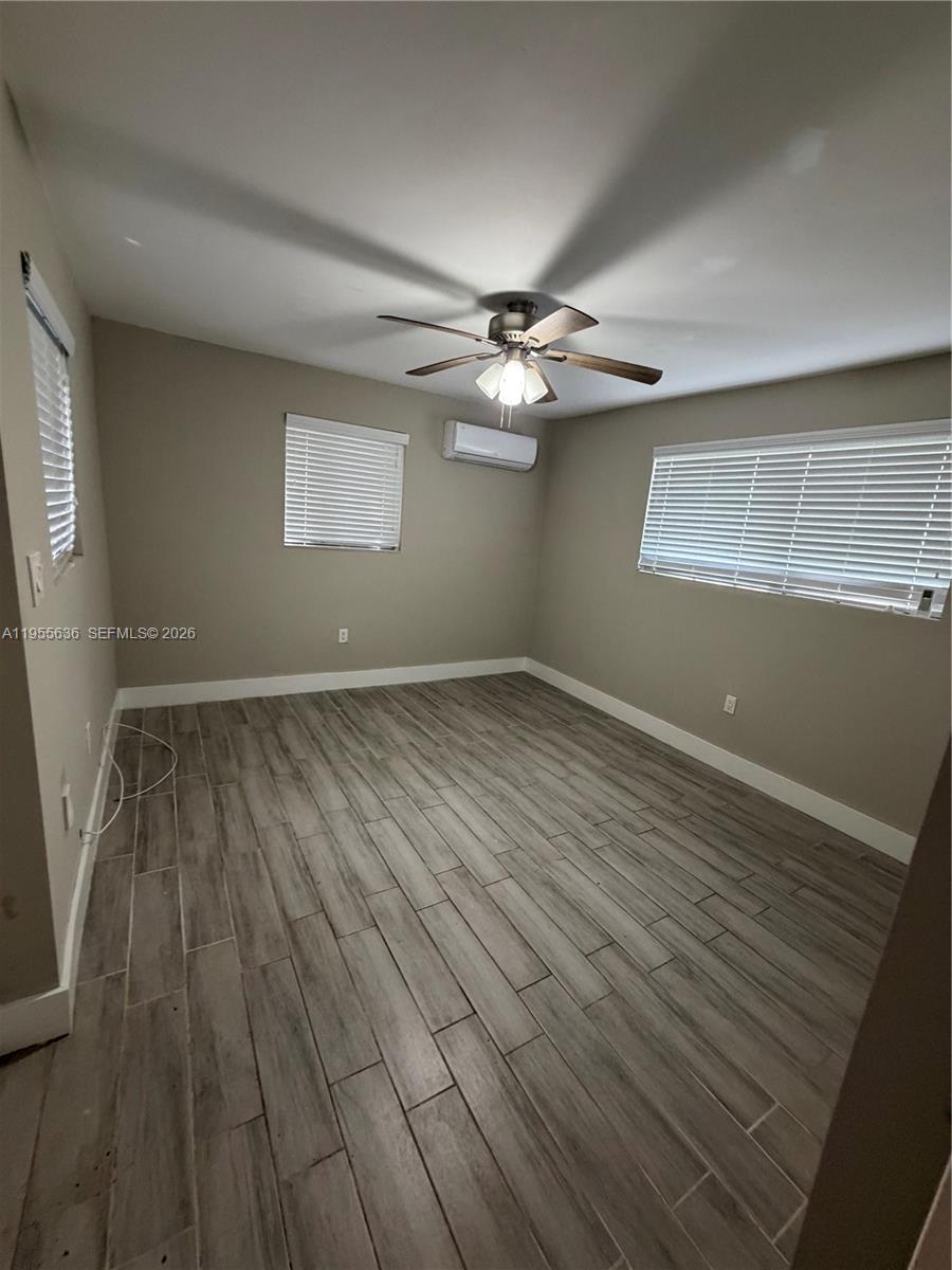 A11955636 Property Photo 10