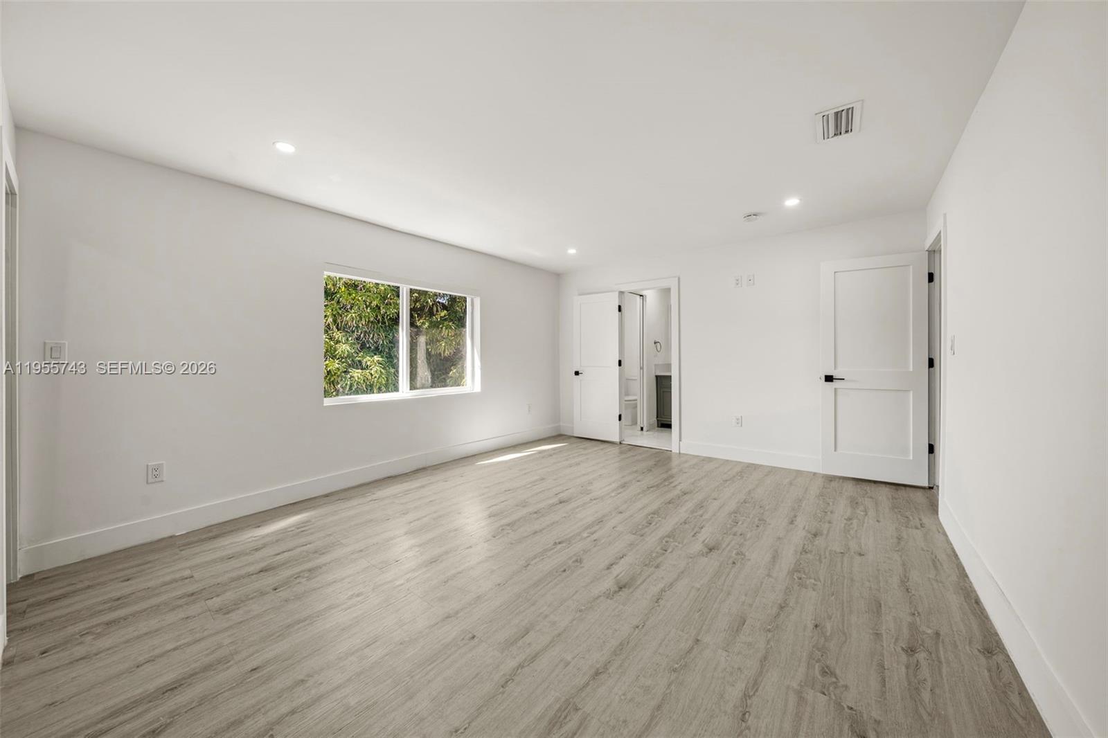3166 Royal Palm Avenue Property Photo 25