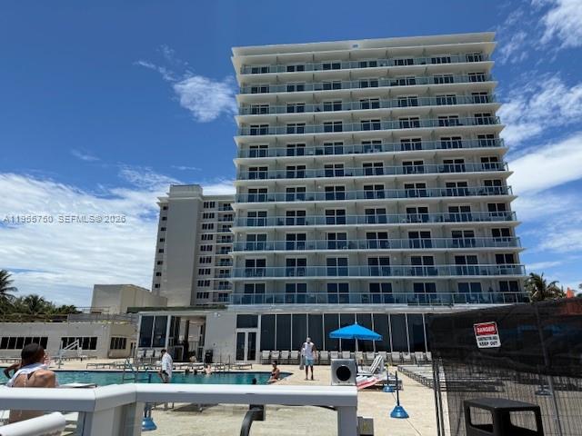 19201 Collins Avenue 534 Property Photo 1