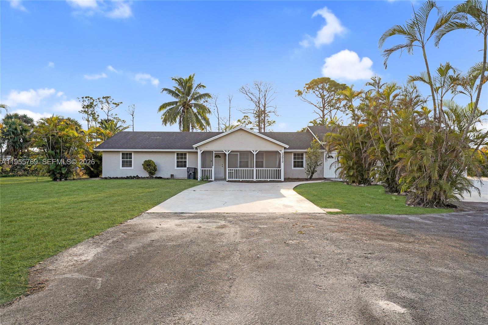 13010 60th Street N Property Photo 2